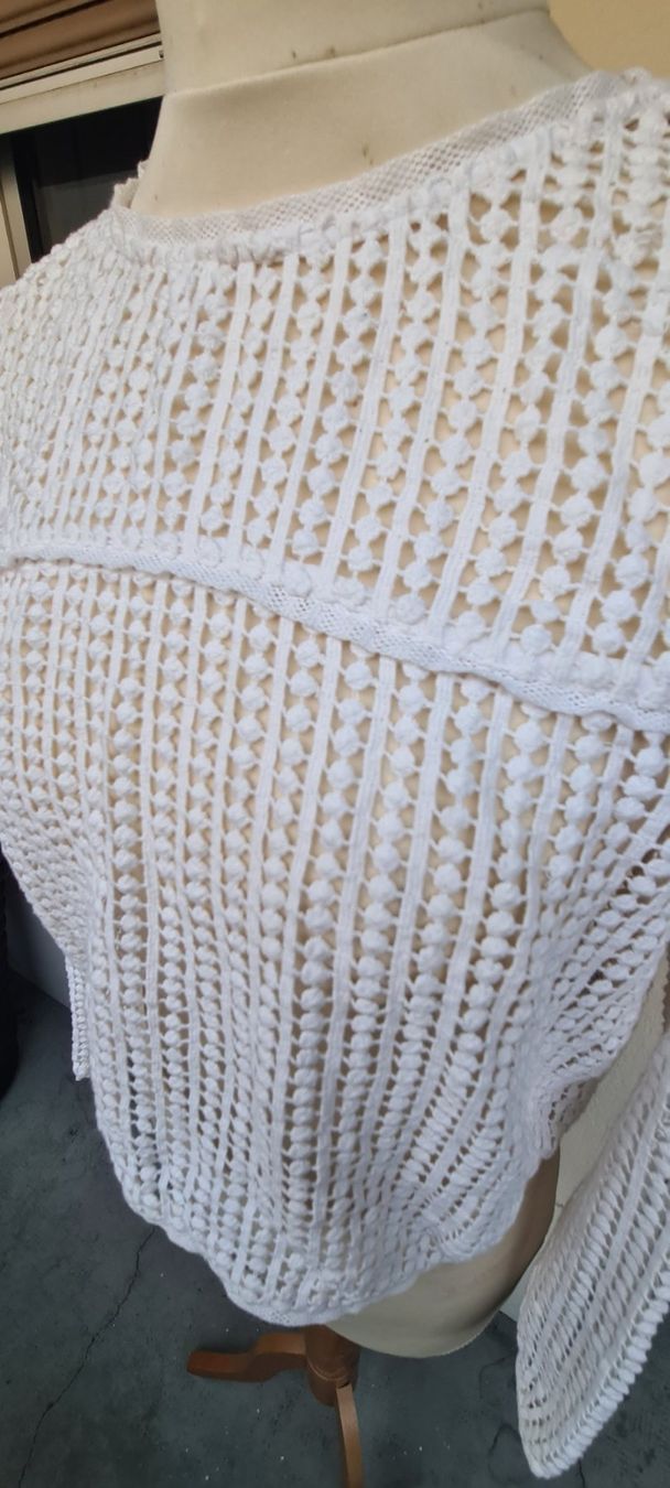 Top: Crop top en coton taille S – Usato da Genève venduto da Saleena 2