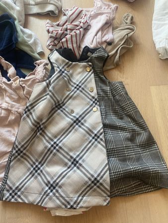 Tolles Mädchen Kleiderpaket, 21 Teile, Grösse 18-24 Monate