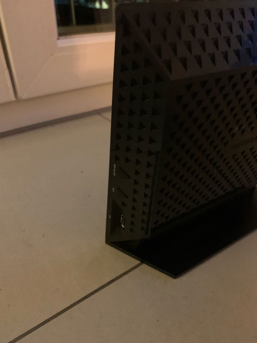 Netgear Modem & Router: Netgear Nighthawk AC1900 Router – Usato da Zürich venduto da NickTulip 2