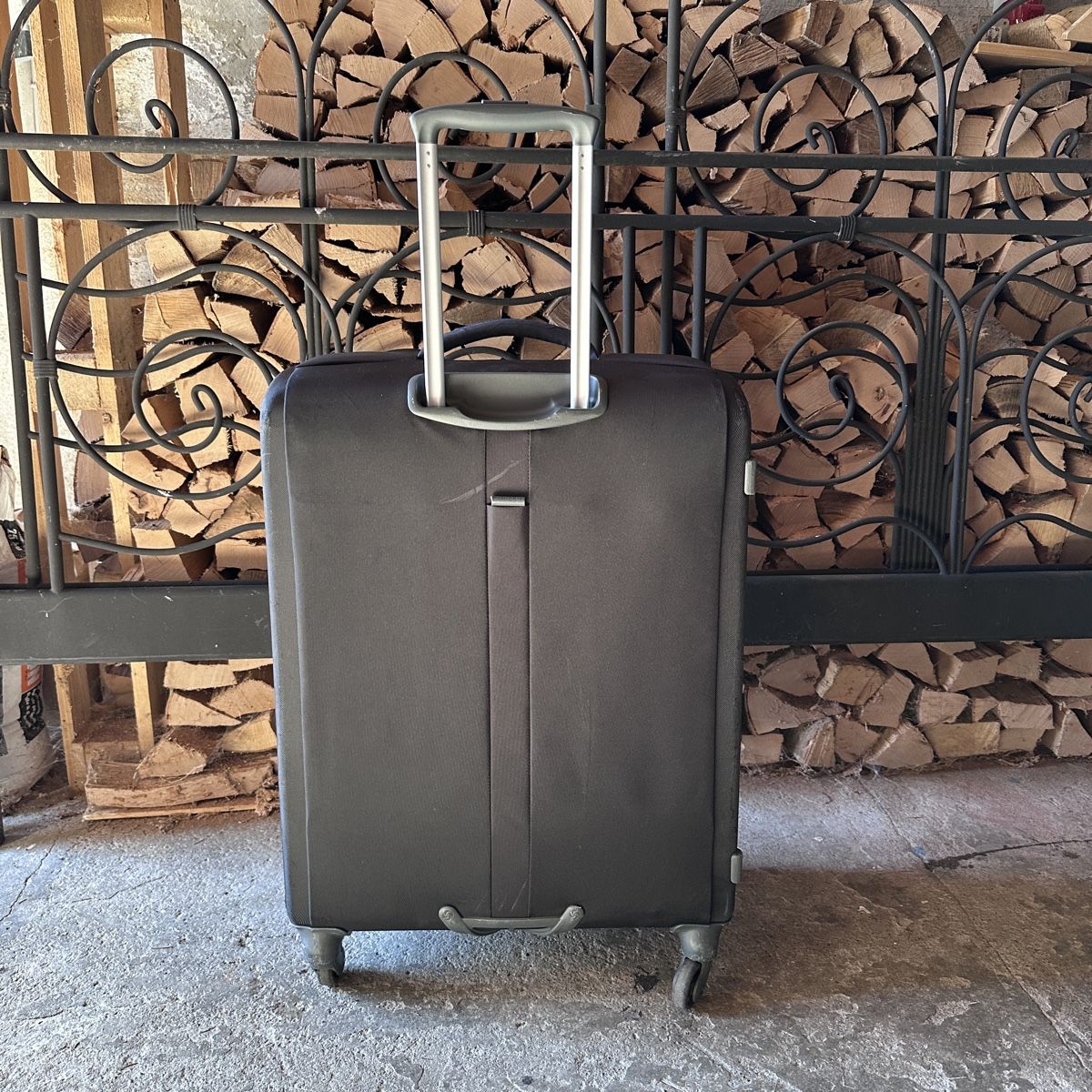 Samsonite Valigie: Samsonite Koffer mit 4 Rollen 55cm – Usato da Sax venduto da kaulquappe01 1