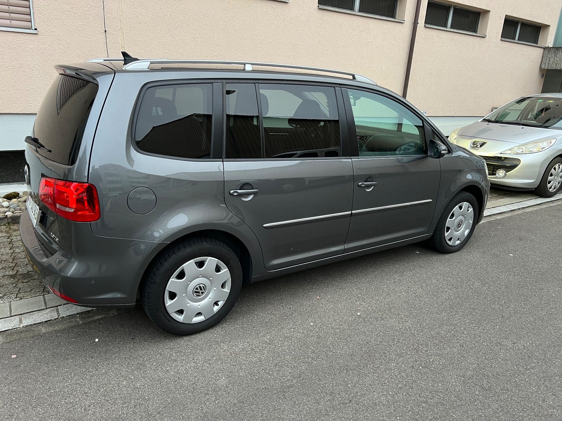 VW Automobili: VW Touran 2.0tdi – Usato da Romanshorn venduto da strimo1 1