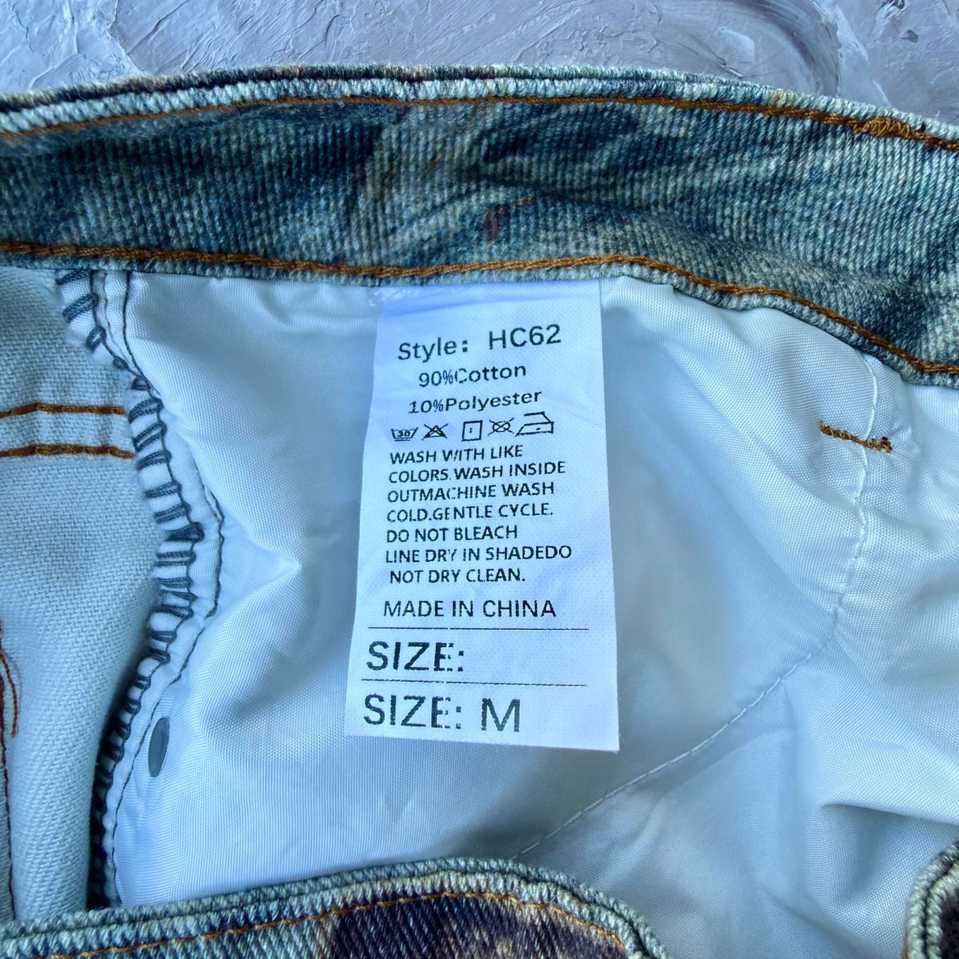 Jeans: Jean Imprimé Patchwork Trompe-l'œil – D'occasion à Thônex par Suisse.Shopping 6