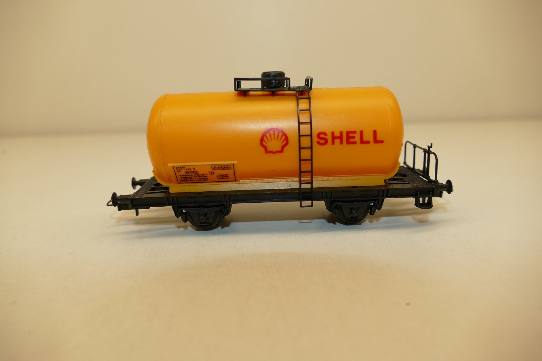 Lima Modelleisenbahnen: Lima H0: RIV Kesselwagen Shell – Neu (gemäss Beschreibung) aus Niederhasli von rail-duerst