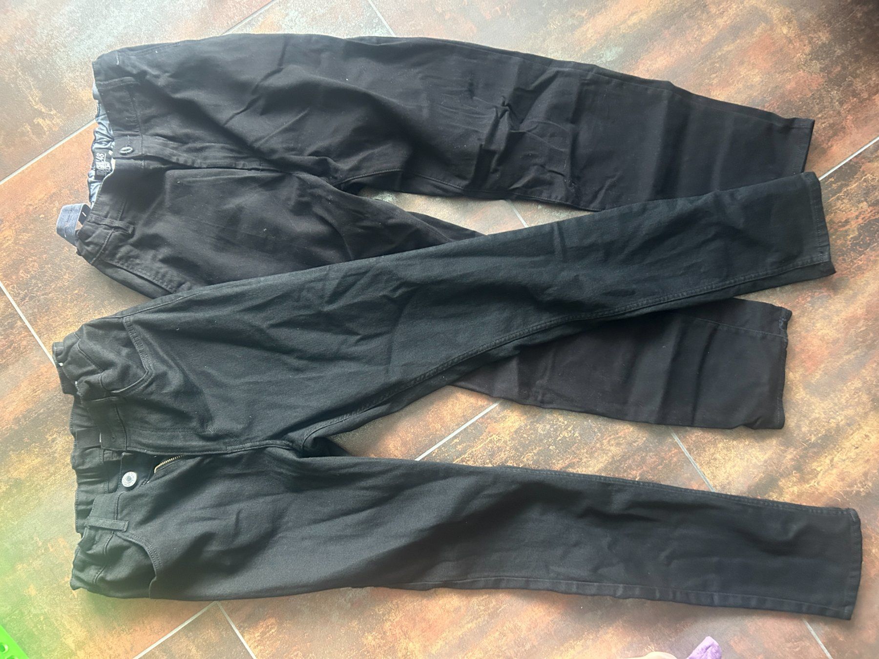 Pantaloni: schwarze Hosen von H&M – Nuovo (secondo la descrizione) da Abtwil SG venduto da Elocin0815