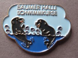 PIN, SEEHUND, SCHWIMMKURSE BAUMER HALLI, LIMITIERT