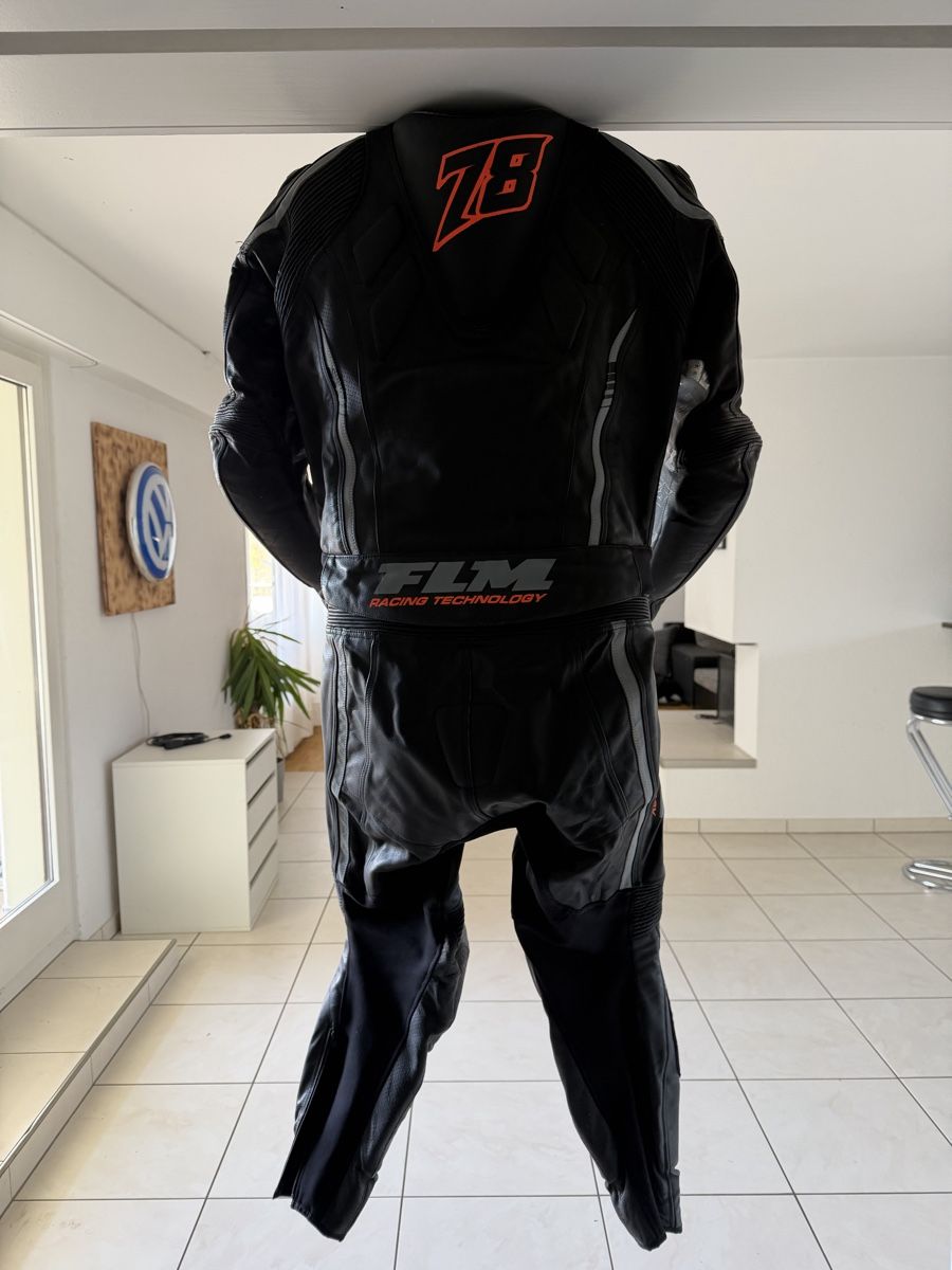FLM Completi, tute sportive e funzionali: FLM Lederkombi Grösse 50 2 Teiler – Usato da Lyss venduto da riderboy 1