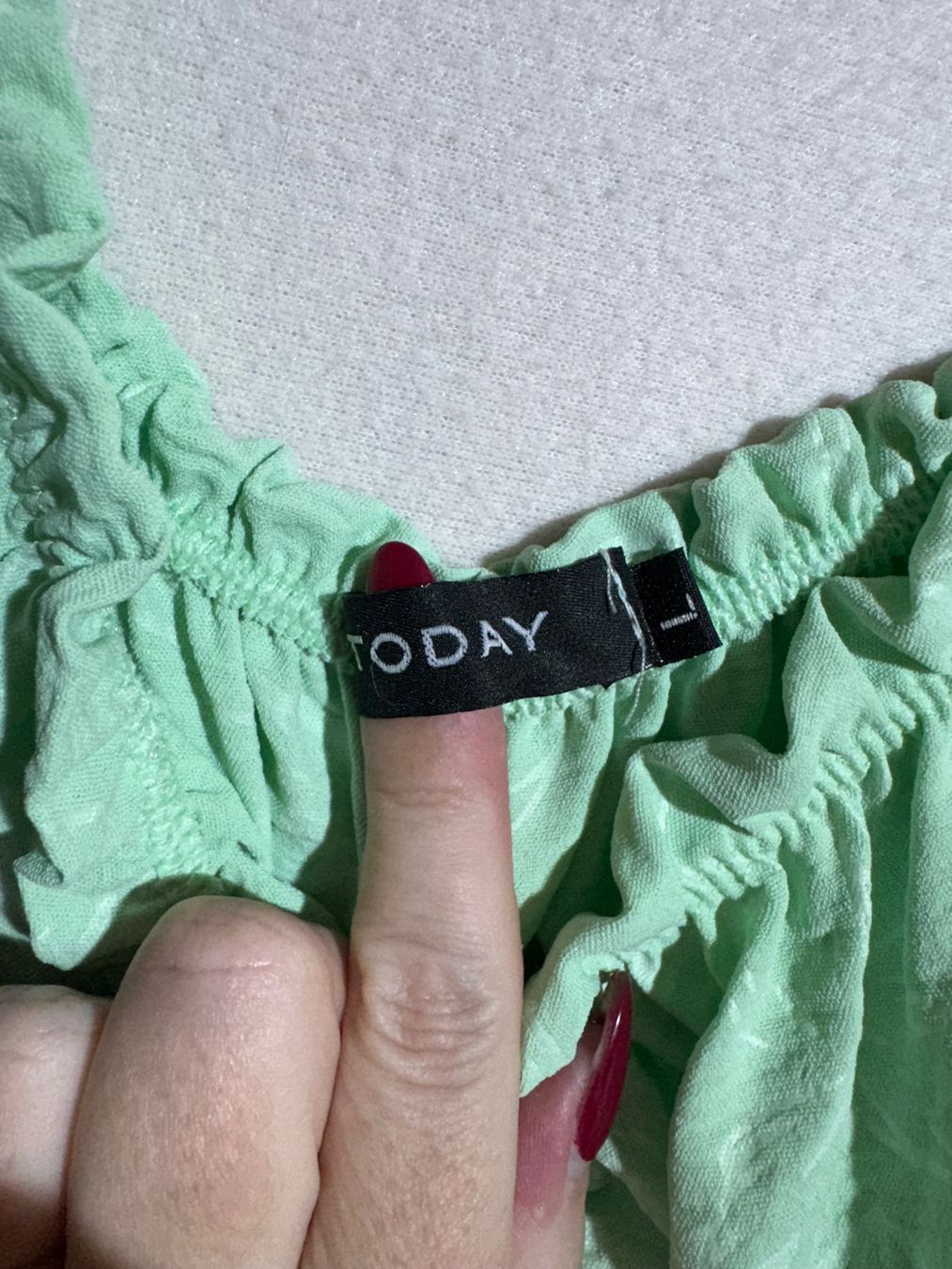 Blusen: Grüne Carmen Bluse von Chicoree Gr. L – Neu (gemäss Beschreibung) aus Grosswangen von SALE_SALE_SALE 2
