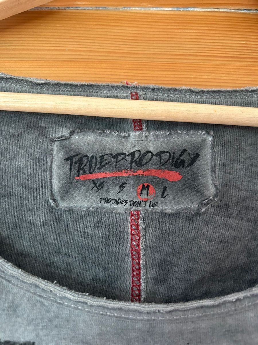 T-shirt: True Prodigy Shirt, Grau mit Print, Grösse M – Usato da Frauenfeld venduto da lin_77m9 3