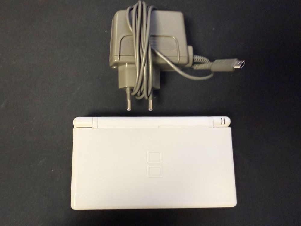 Nintendo DS Lite Blanche - Console Compatible Jeux DS & GBA (D'occasion ...