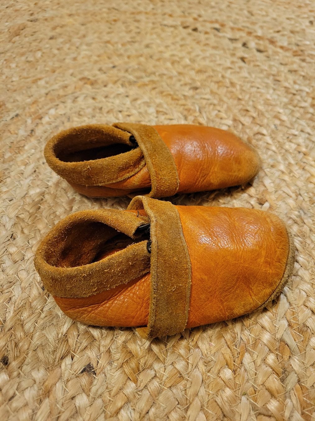 Scarpe per ragazzi: Chaussons en cuir, taille 23 – Usato da Neuchâtel venduto da valerizette 2