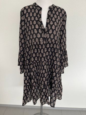 Angenehmes Kleid, Viskose, NEU, Gr. S-L