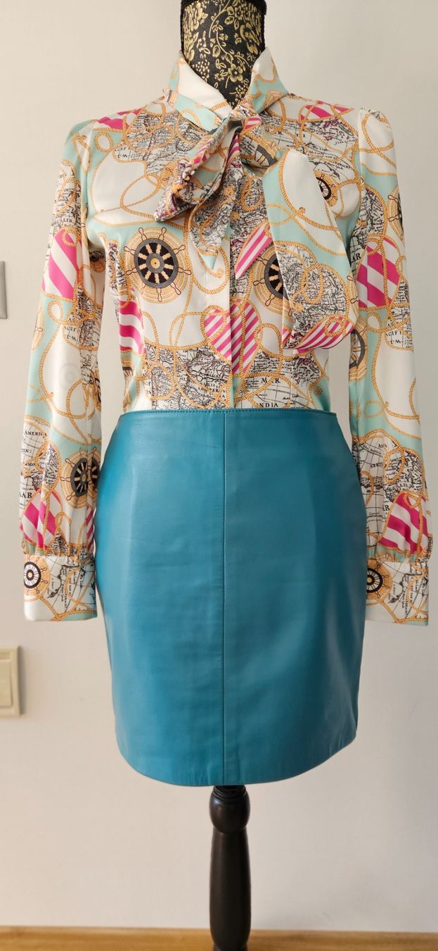 Camicette: ✨Blouse de luxe élégante✨ – Usato da Riddes venduto da LuXuriousExcess 2