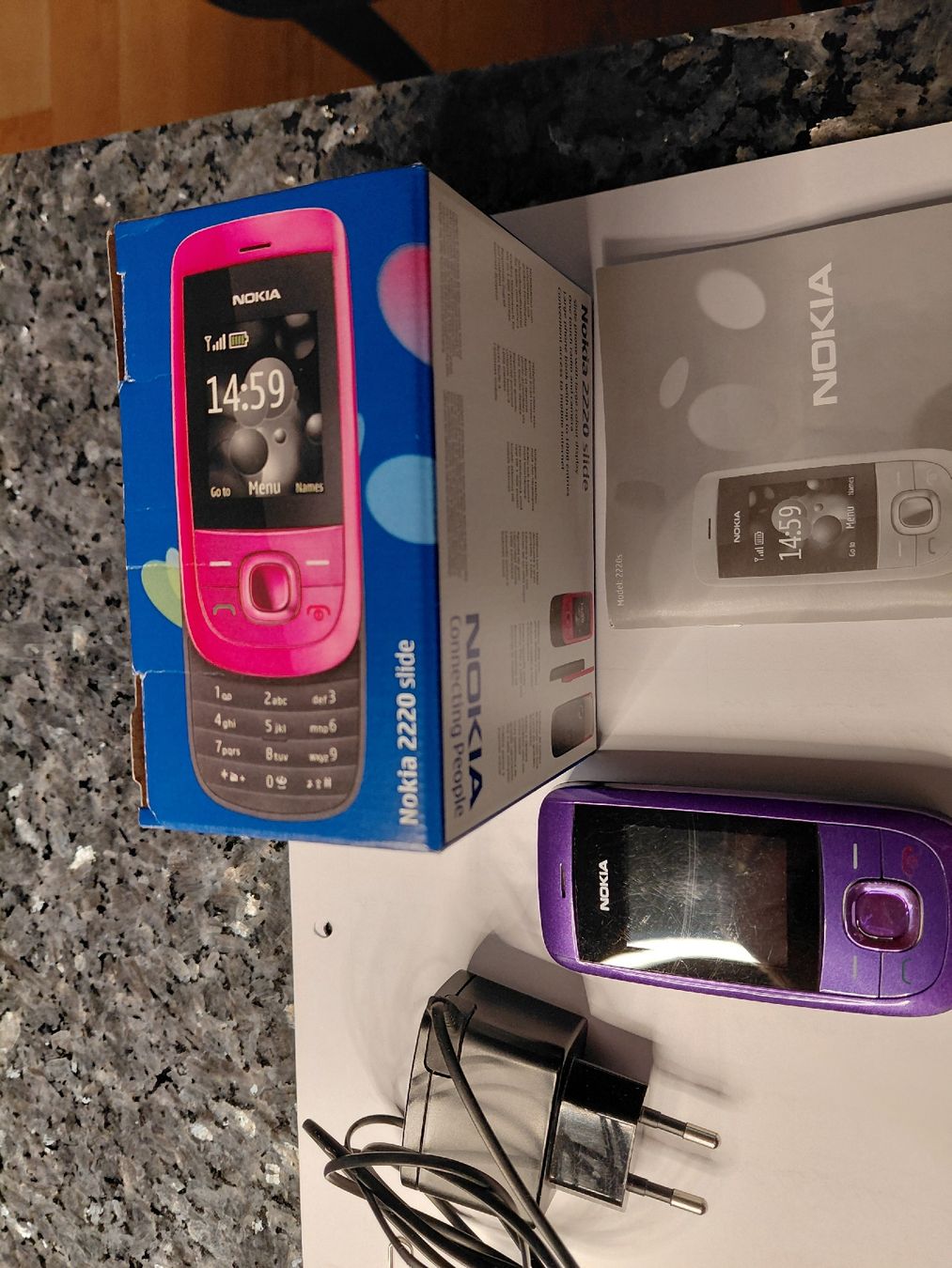 Nokia Telefoni cellulari / Smartphones: Nokia Handy 2220 slide – Usato da Bonaduz venduto da topolino052 4