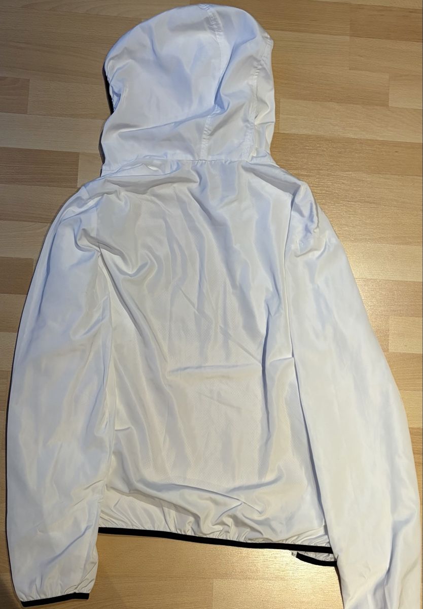 Giacche: EA7 Regenjacke – Usato da Volketswil venduto da sam_n6pb 2