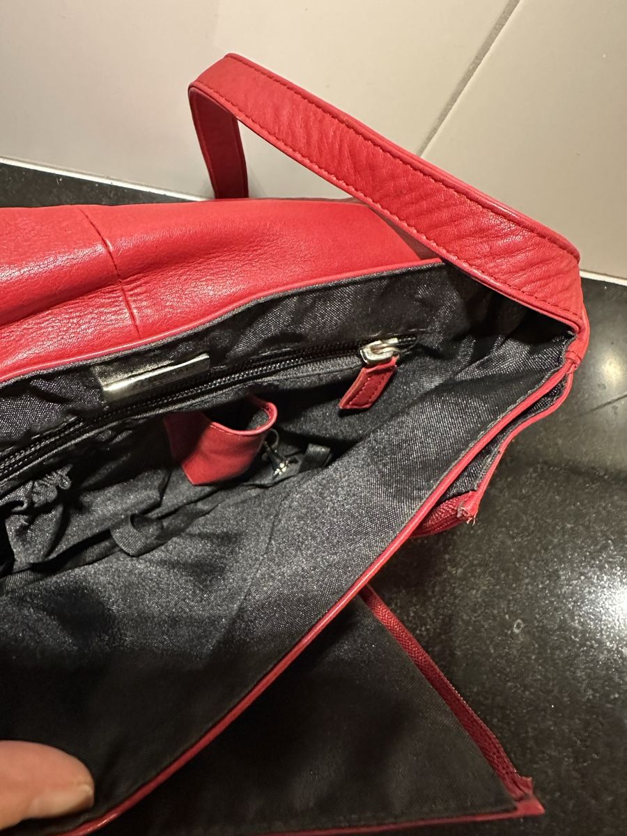 Borse da donna: Rote Ledertasche Bodenschatz Umhängetasche – Nuovo (secondo la descrizione) da Münsingen venduto da Innchen 4