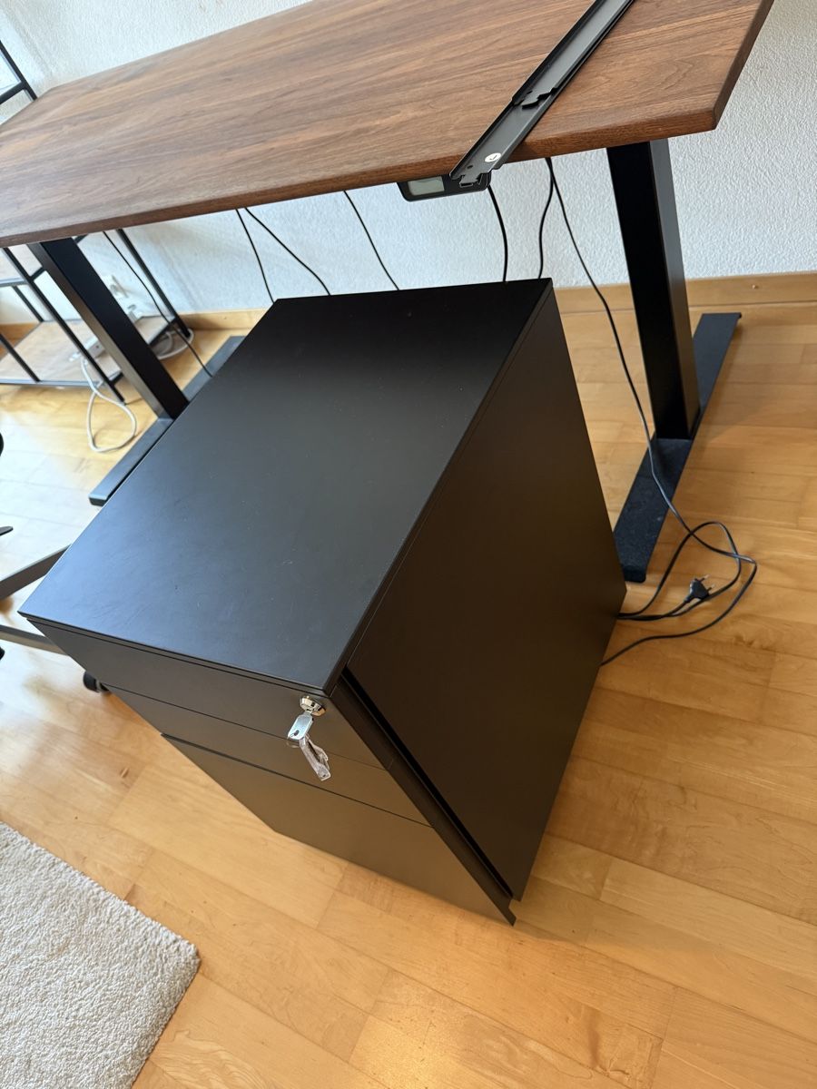 Eléments de bureau: Rollcontainer/Aktenschrank – D'occasion à Bülach par Epicst0re 2