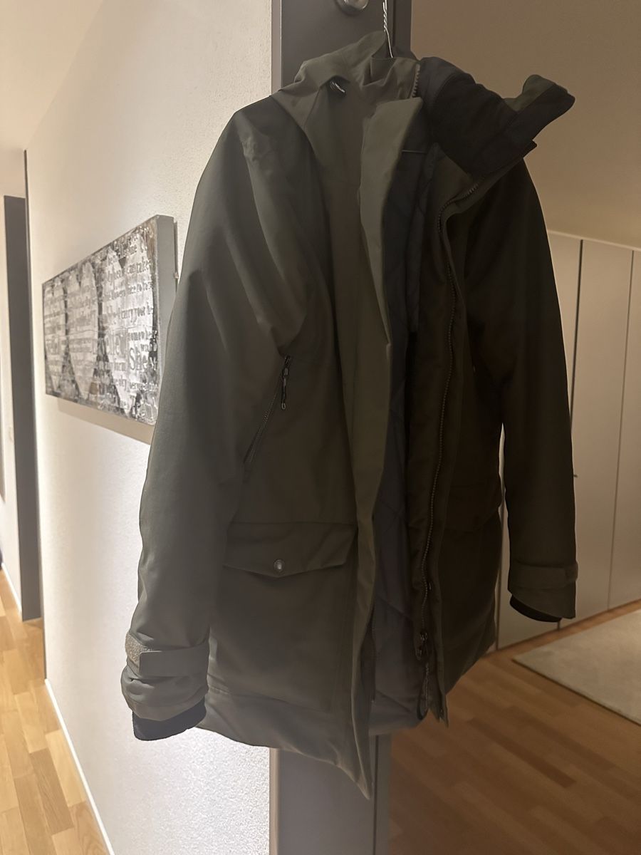 Jacken: Winterjacke didrikson Olive grün gr 38 – Neu (gemäss Beschreibung) aus Gisikon von ClaudiaTobler