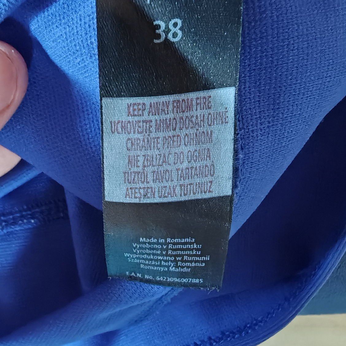 Kleider: Lot de 4 robes - S – Gebraucht aus Bex von sni_q7lh 5