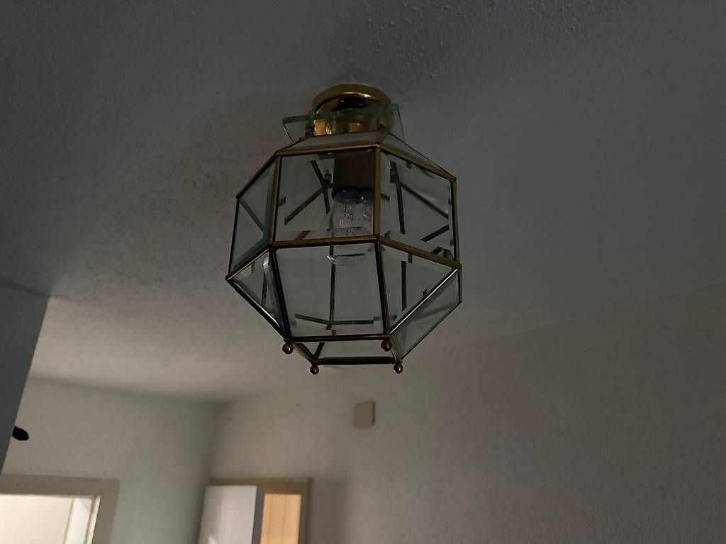 Lustres & lampes de plafonds: Deckenleuchte Messing Glas geometrisch – D'occasion à Engelburg par Evrofe 2