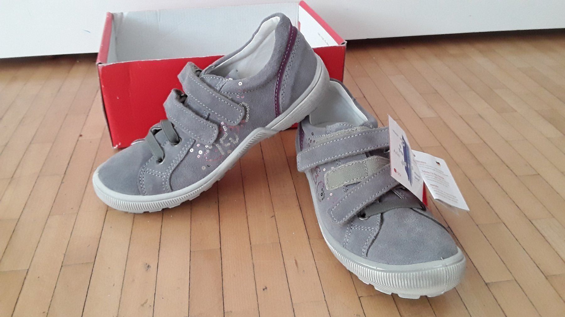 Scarpe per ragazze: Neu wasserdichte Schuhe von Elefanten 32 – Nuovo e nell'imballaggio originale da Dagmersellen venduto da L.Ga.