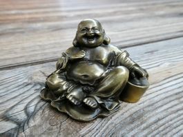 antiker sitzender Buddha (schwerer Messingguss)