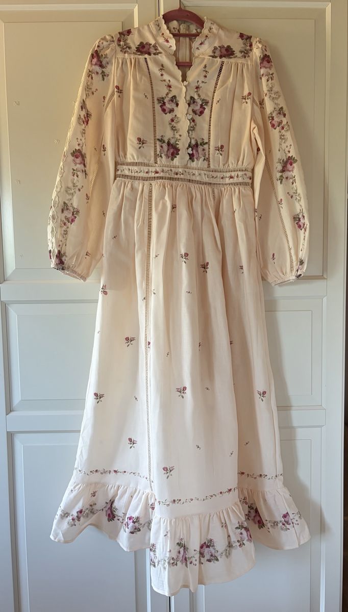 Vestiti: Floral Linen Blend Midi Dress – Nuovo (secondo la descrizione) da St.Josefen venduto da lop_lh8d 9