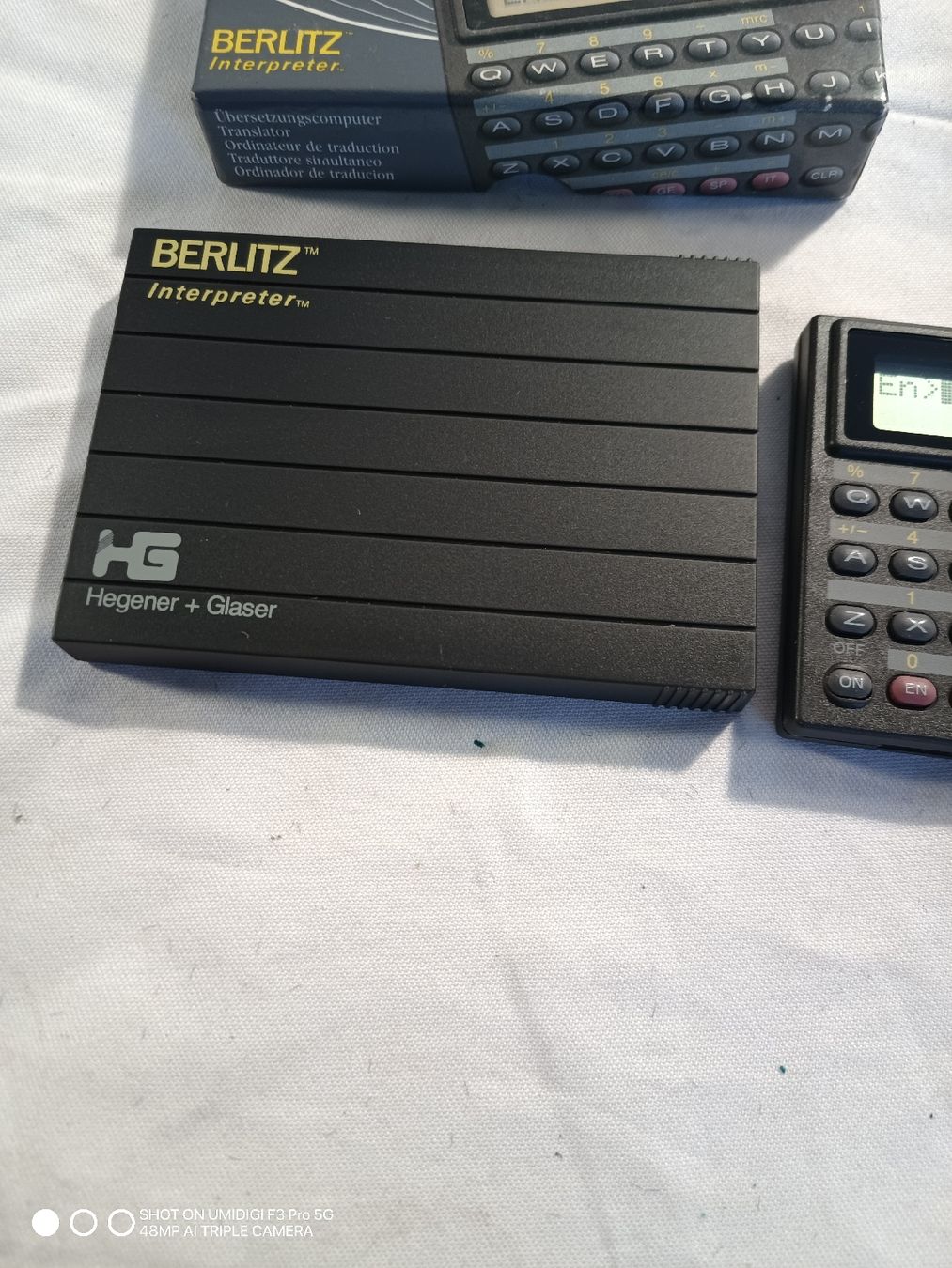 Taschenrechner: Berlitz Interpreter Dolmetscher Sprachenrechner 5 Sprache – Neu und originalverpackt aus Aarwangen von to-hirschi 1