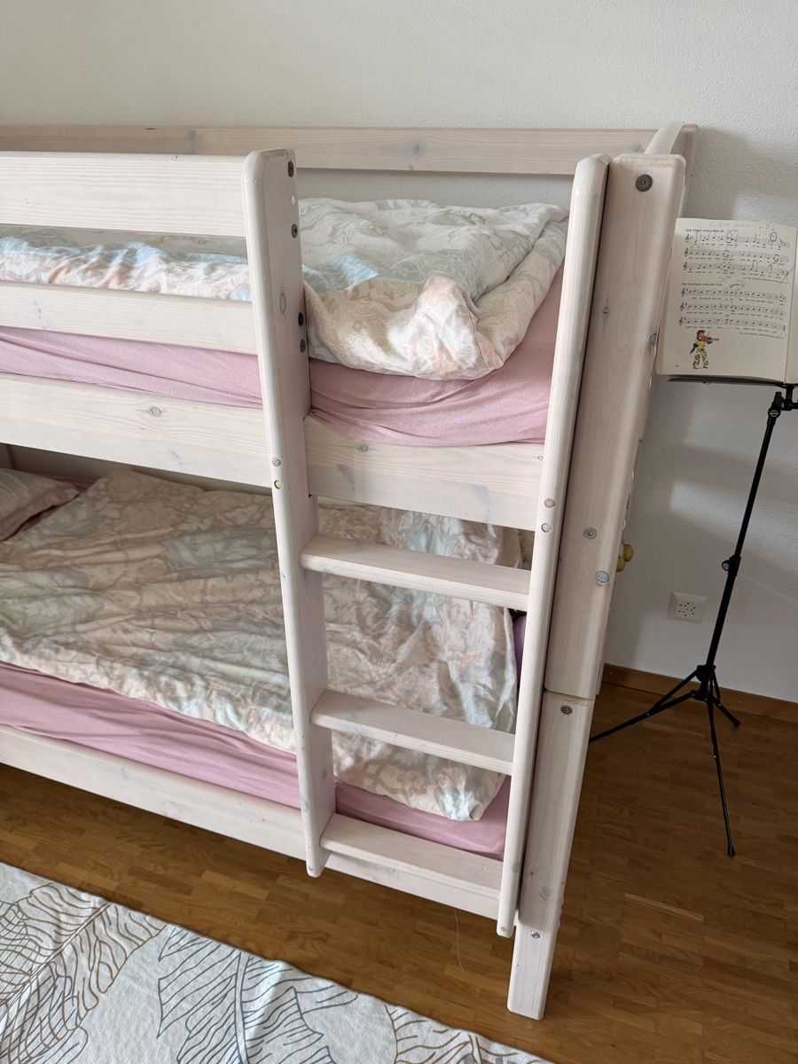 Pfister Betten: Kinderbett - Hochbett - Doppelbett – Gebraucht aus Zürich von Gadgets2020 2