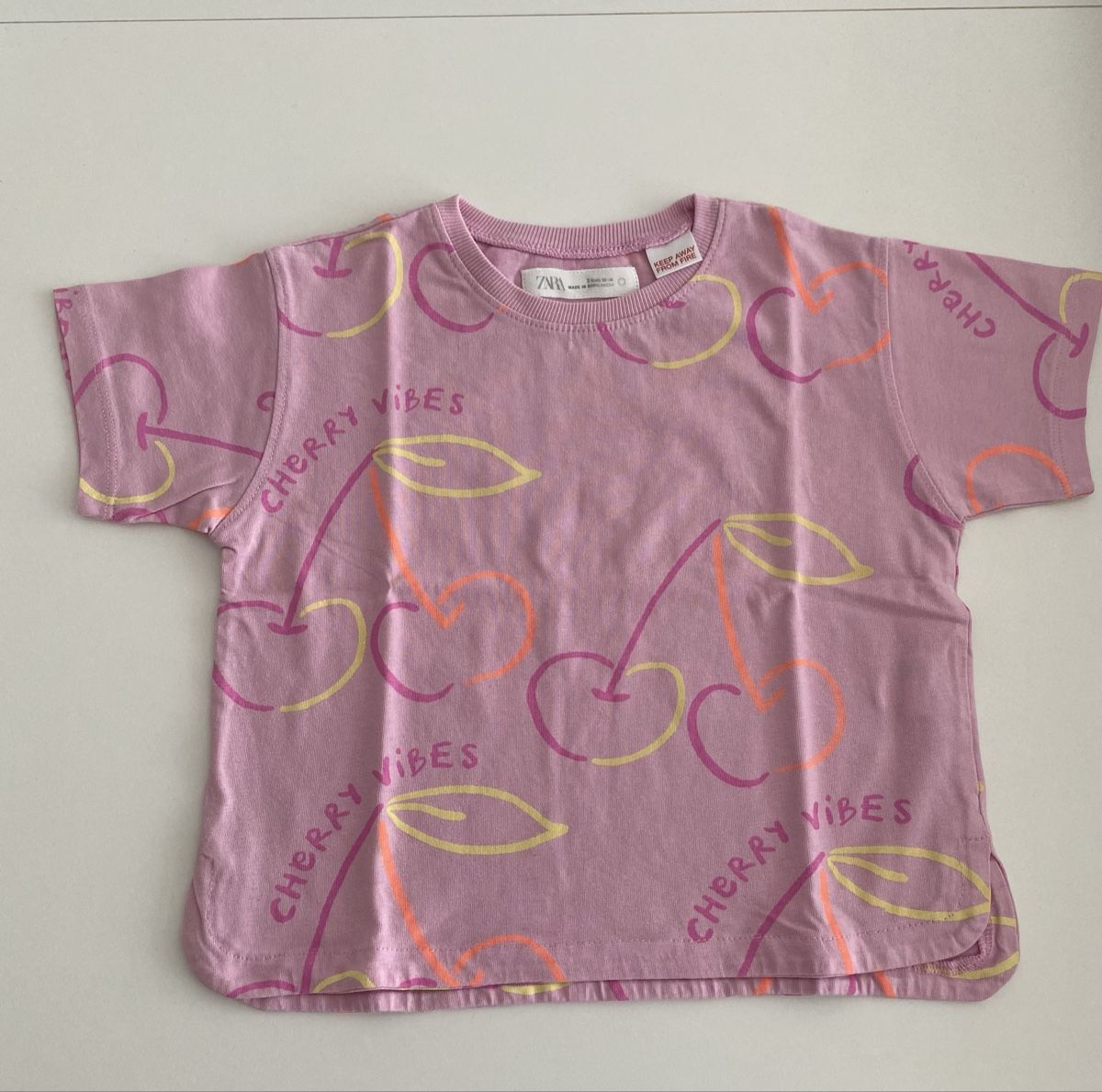 Zara Camicette, T-shirt & Top: T-Shirt von Zara - Gr. 98 – Usato da WEINFELDEN venduto da marygloss 1
