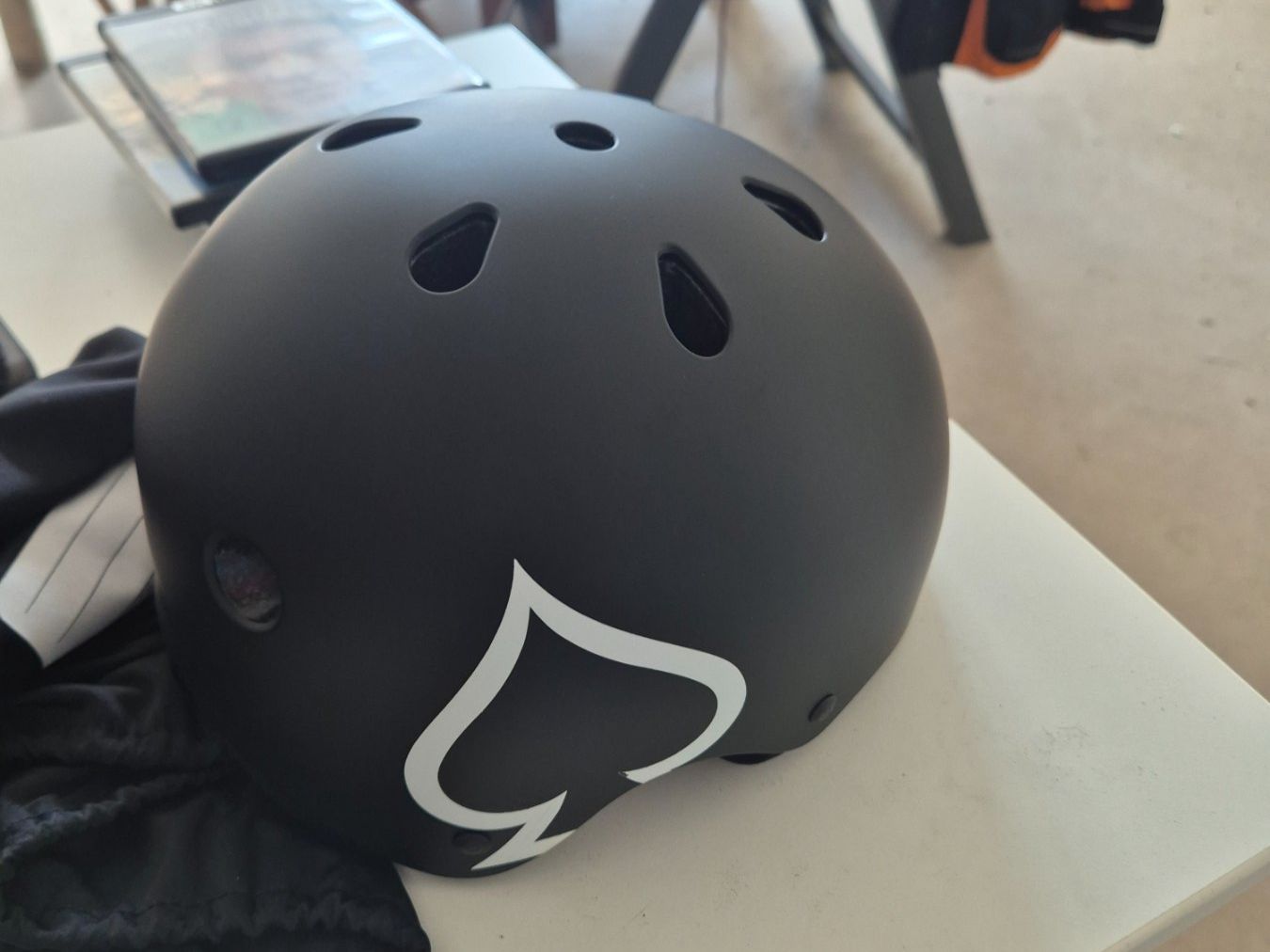 Helme: Protec helm – Neu (gemäss Beschreibung) aus Pratval von jonwayne 1