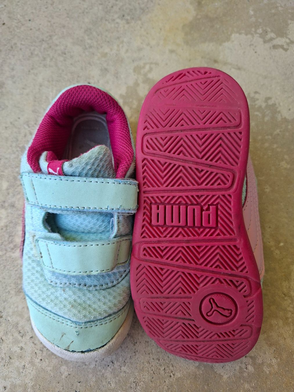 Scarpe per ragazze: Mädchenschuhe Gr 26 – Usato da Illgau venduto da usa_c6q6 2