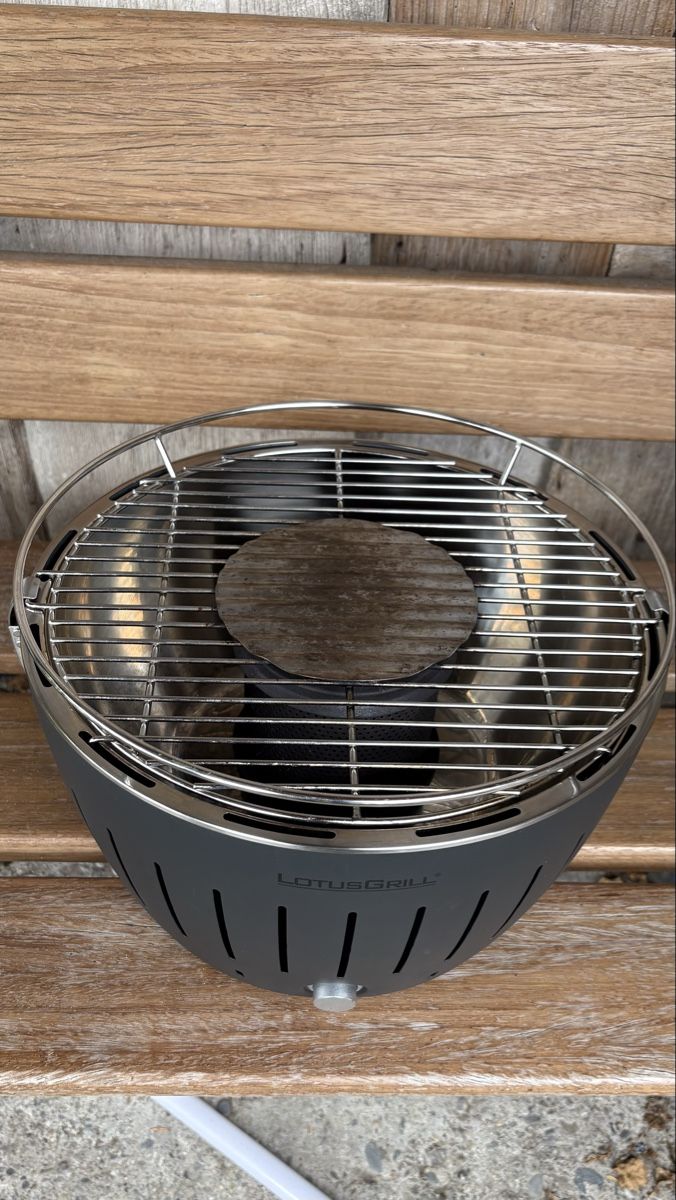 Lotusgrill Griglie: LotusGrill Holzkohlegrill G340 – Usato da Radelfingen venduto da roger302 1