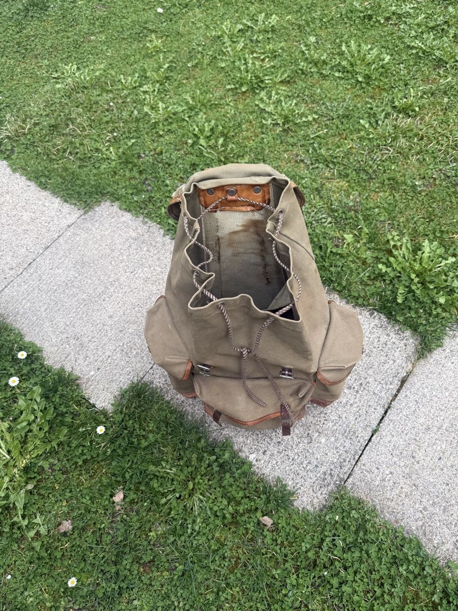 Zaini: Original Schweizer Militär Rucksack – Usato da Schlieren venduto da Flower5 3