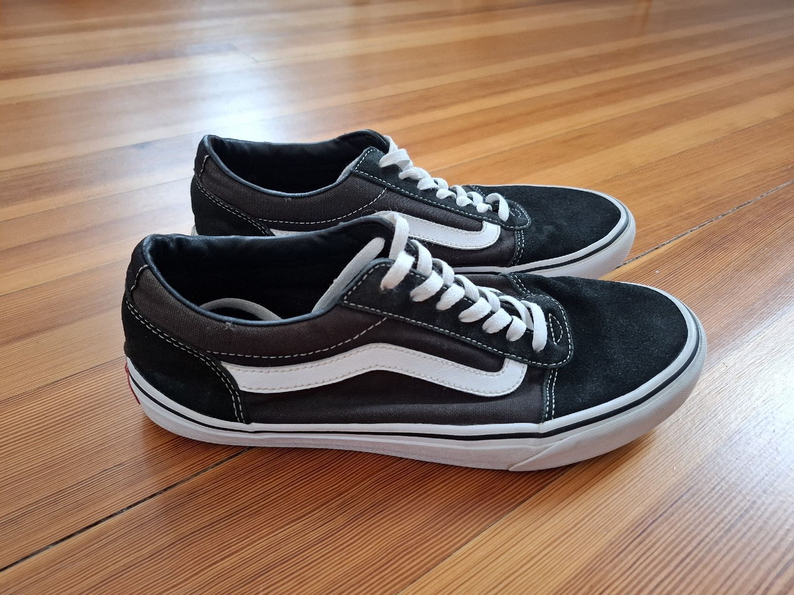Vans Chaussures hommes: Vans Old Skool Noir Gr. 42.5 – D'occasion à Lausanne par Pierre_G 4