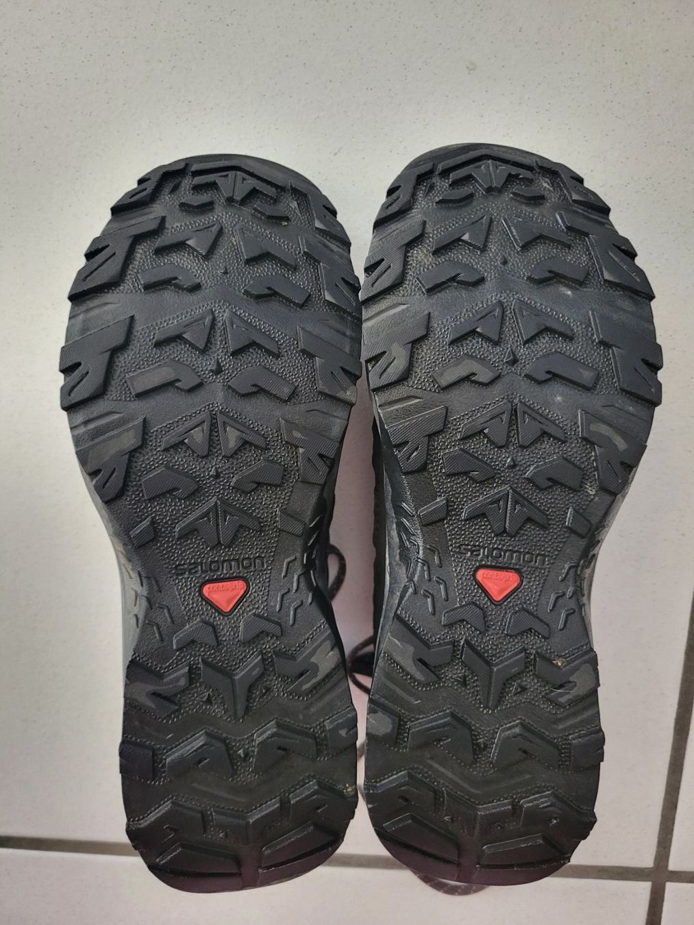 Salomon Damenschuhe: Freizeitschuh von Salomon – Neu (gemäss Beschreibung) aus Niederuzwil von Vaiacondios 1