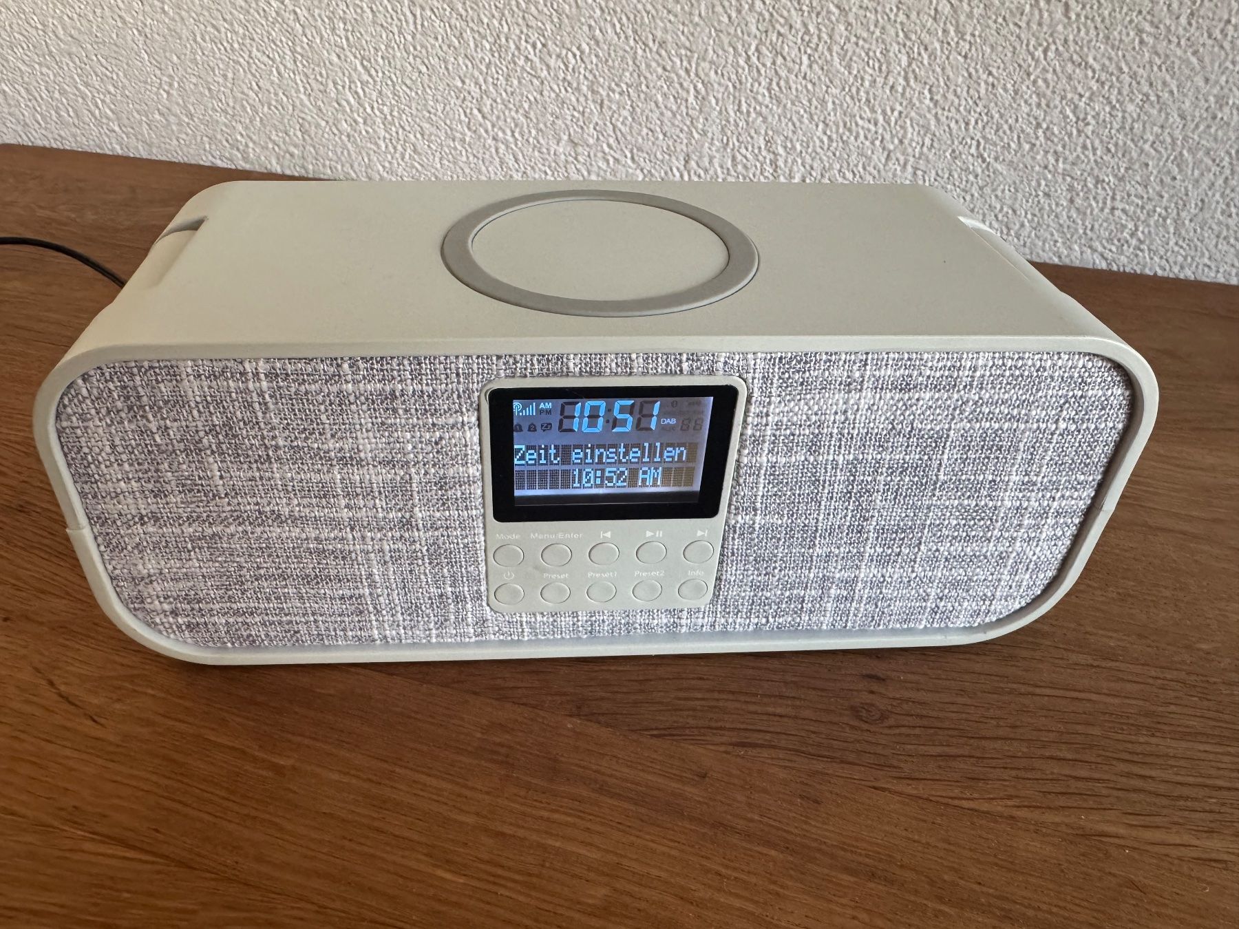 Radios: DAB+-RADIO MIT QI-LADEFUNKTION – D'occasion à Frauenfeld par lind11 4