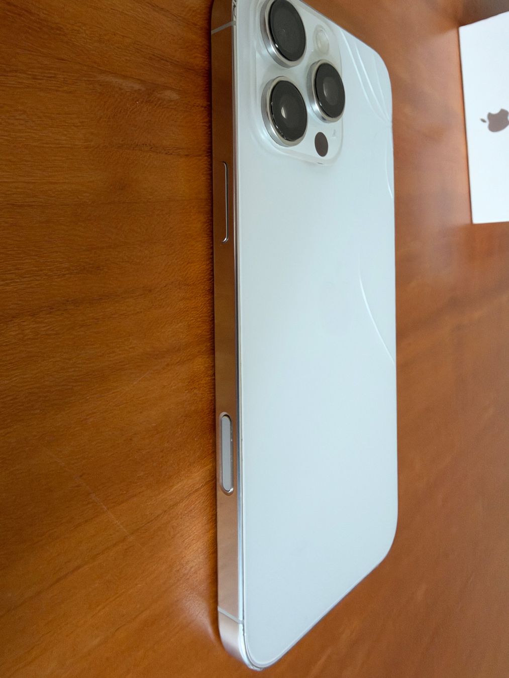 Apple Telefoni cellulari / Smartphones: Apple iPhone 16 Pro Max Weiss 512 GB – Usato da Zürich venduto da Glila 5