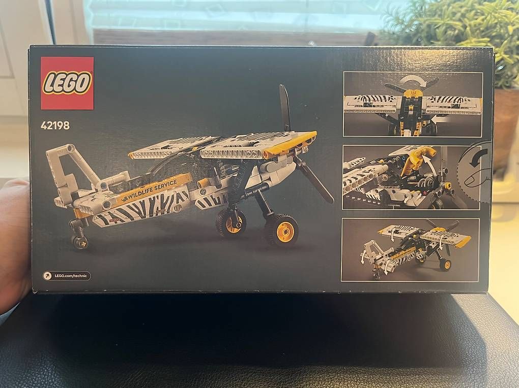 Lego Kit di costruzioni: LEGO Technic 42198 Buschflugzeug NEU – Usato da Pfäffikon SZ venduto da rei_mn9n 1