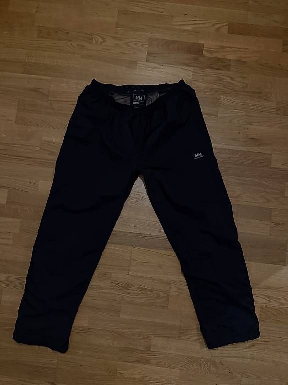 Pantalons: Helly Hansen Regenhose XXL – D'occasion à Basel par momo.st 1