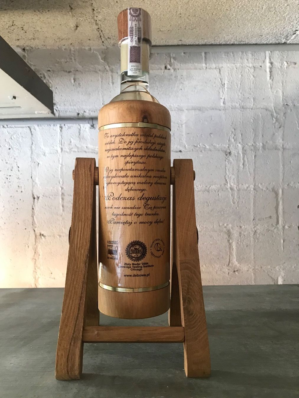 Spiritueux: Vodka-Holzflasche – Neuf avec emballage d'origine à Niederscherli par ija_y67c 2