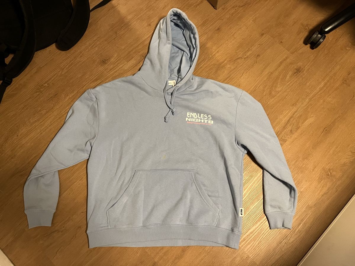 Maglioni & Felpe: Endless Nights Hoodie – Usato da Finstersee venduto da thi_7x9d 1