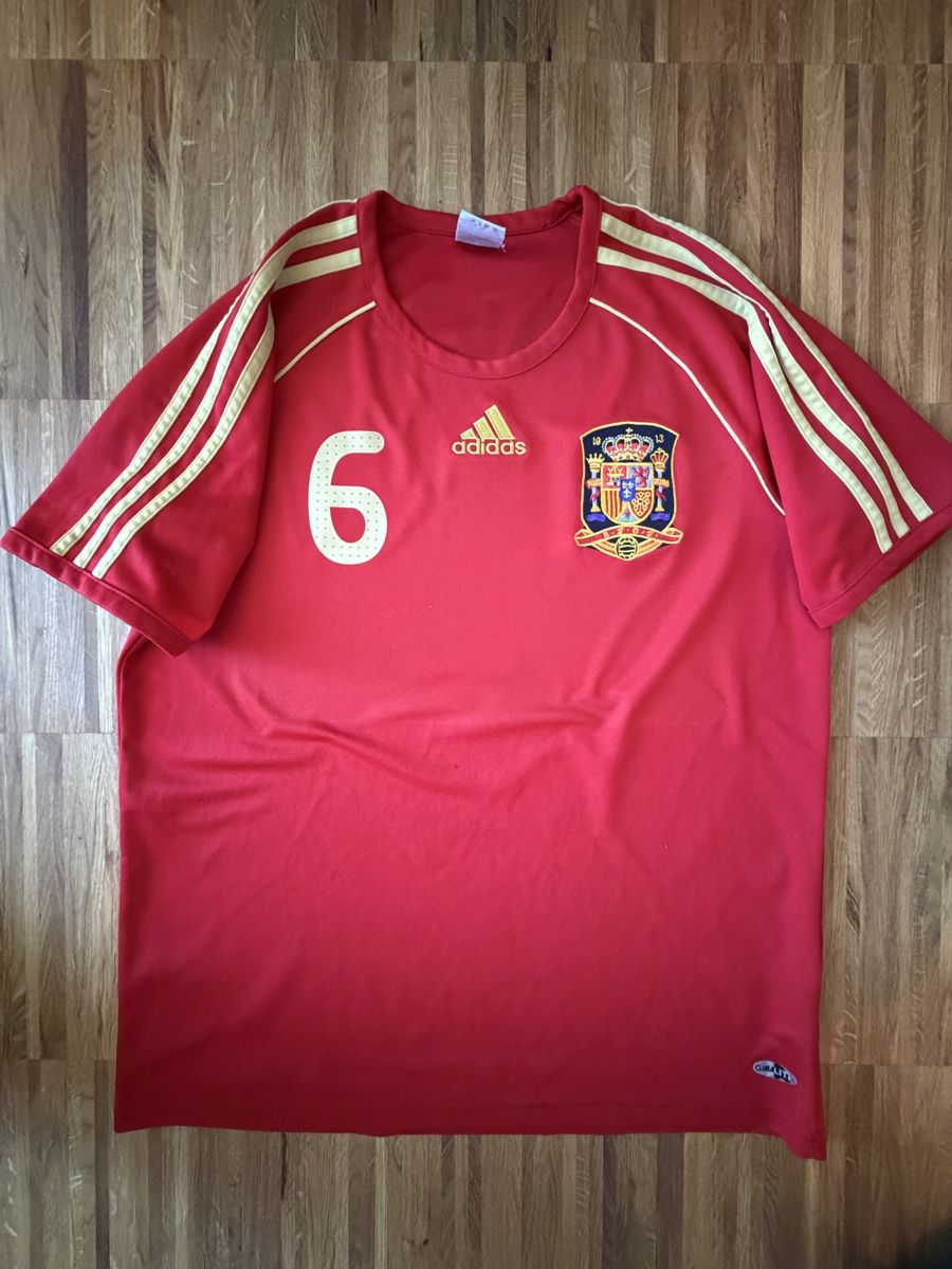 Adidas Canottiere & Pantaloni: Original Iniesta Spanien 2010 Trikot M – Usato da Burgdorf venduto da Shirtsy 1