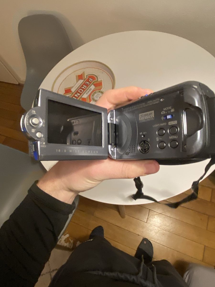 JVC Videocamere: JVC GZ-MG37E Hard Disk Camcorder – Usato da Basel venduto da rob_t87g 1