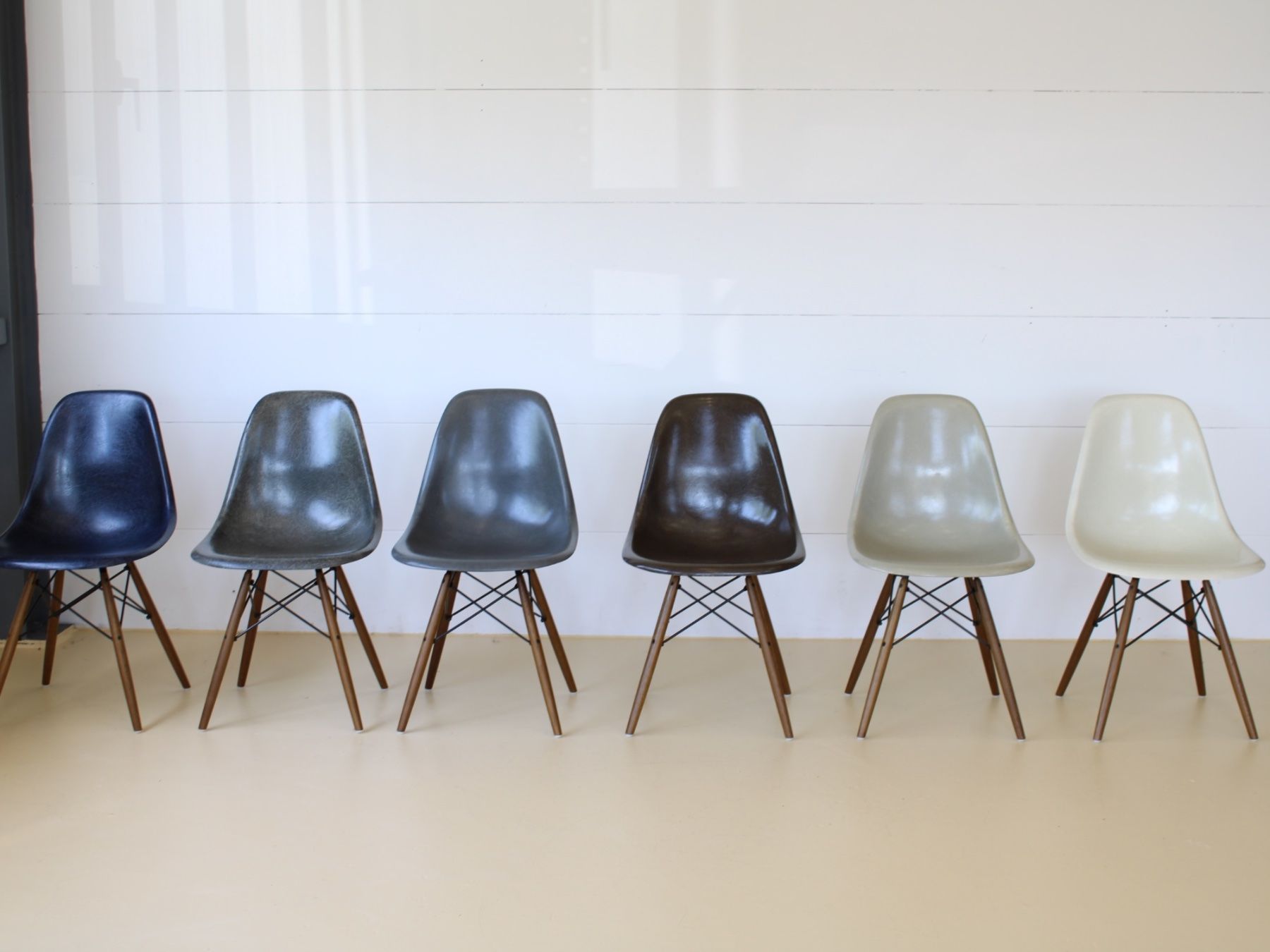 Herman Miller Stühle: Eames Fiberglas Stühle, Hermann Miller – Gebraucht aus Meinisberg von atelier_TILIJA 8