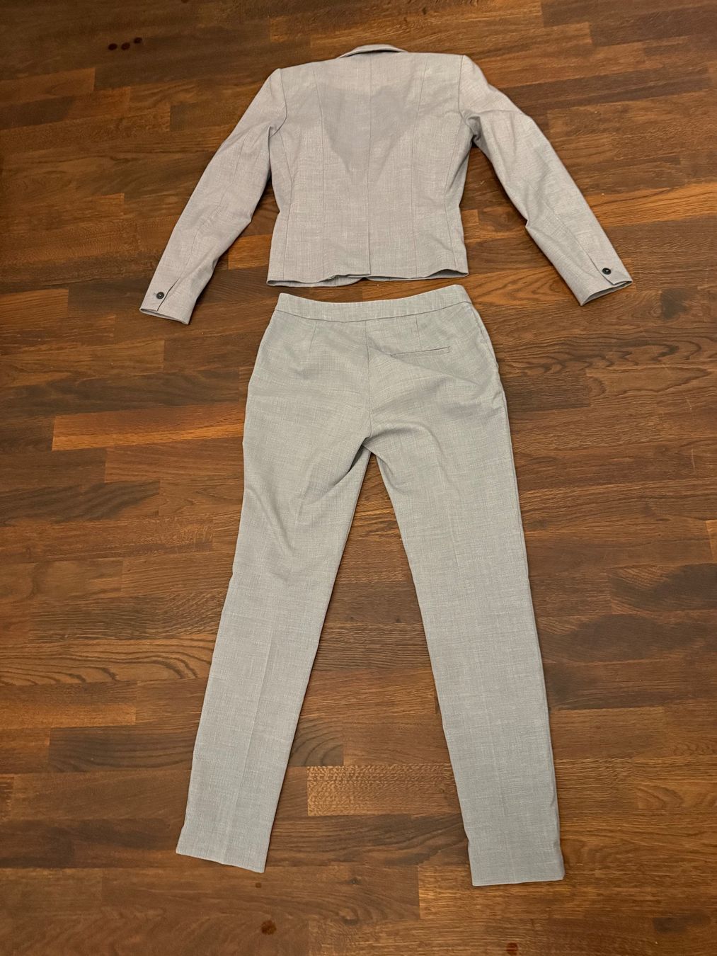 H&M Completi & Tailleur: Hosenanzug Damen – Usato da Zug venduto da snowwhite5 1