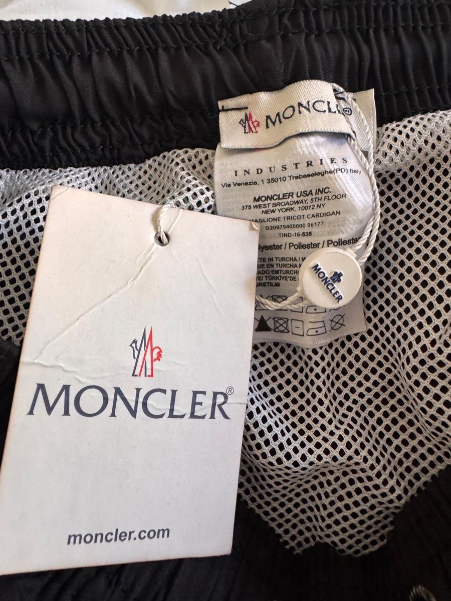 Moncler Badehosen: Badehose Moncler M – Neu und originalverpackt aus Luzern von Arbey_romero80 2