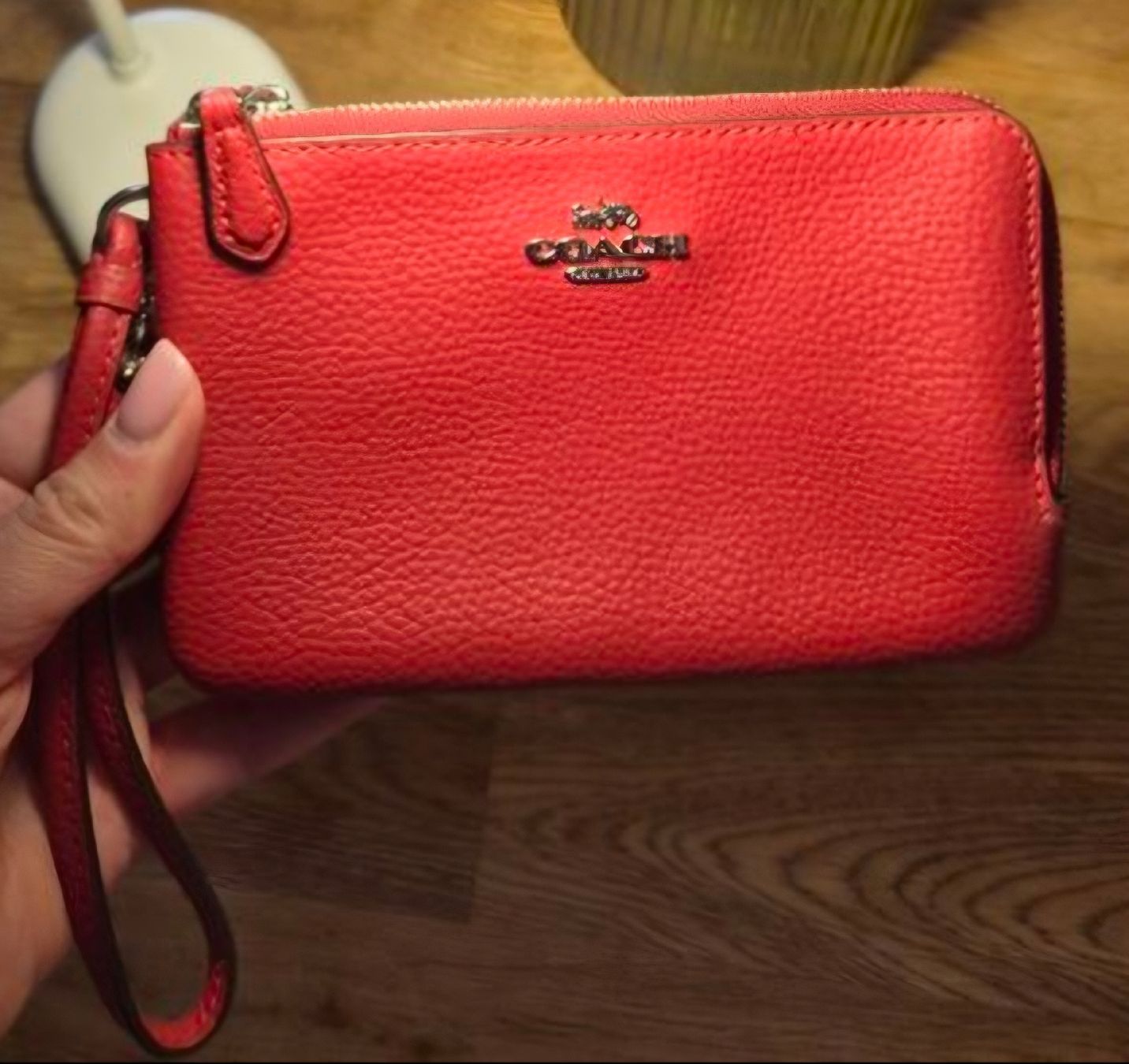 Coach Portamonete: Coach Wristlet / Portemonnaie – Nuovo (secondo la descrizione) da Rhäzüns venduto da inf_rcj7