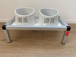 Hunde-Bar mit 2 Futternäpfen "Good Dog" aus Keramik weiss