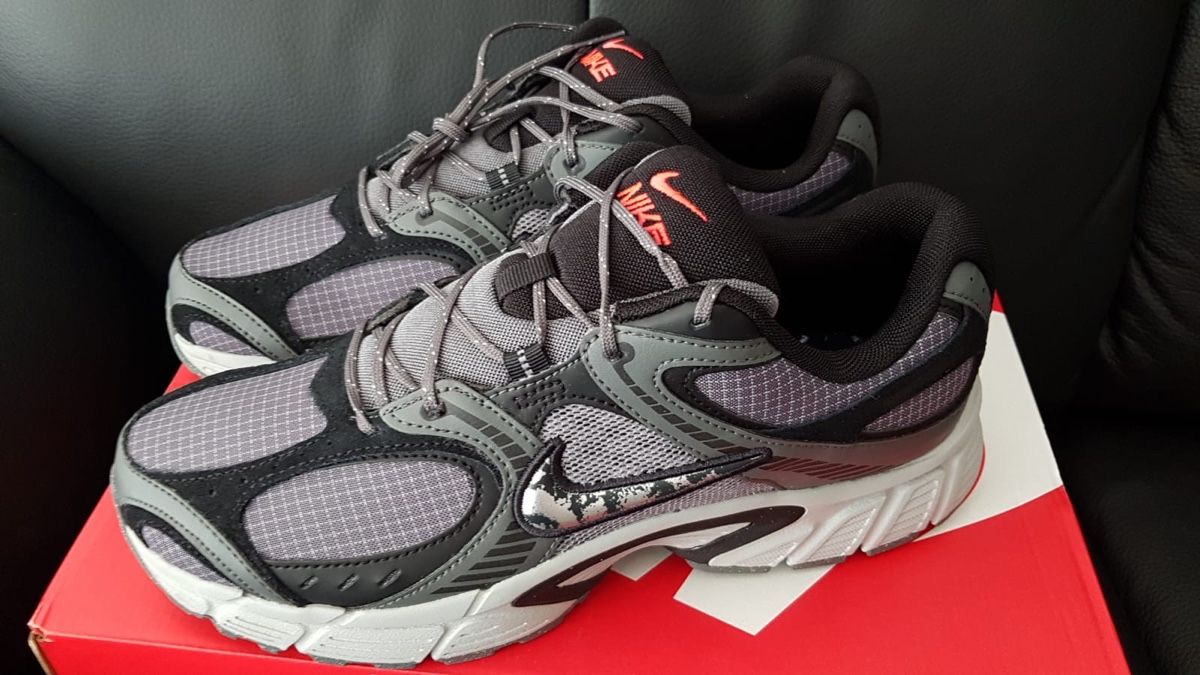 Nike Scarpe da uomo: Nike V5 RNR SE Gr.43 – Nuovo e nell'imballaggio originale da Zürich venduto da 280_yc86 1