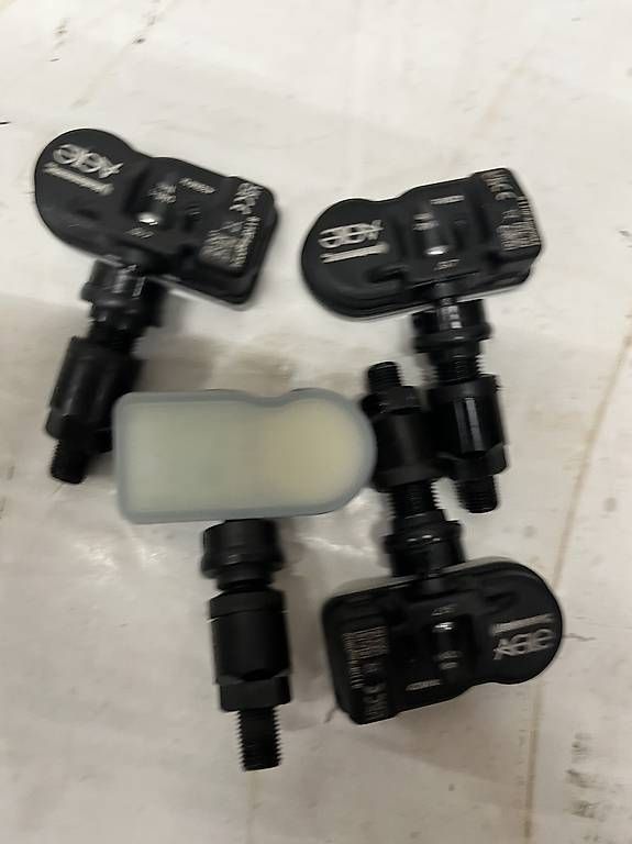Pièces détachées: 4x RDKS TPMS Reifendrucksensoren – D'occasion à Regensdorf par Bani007 3